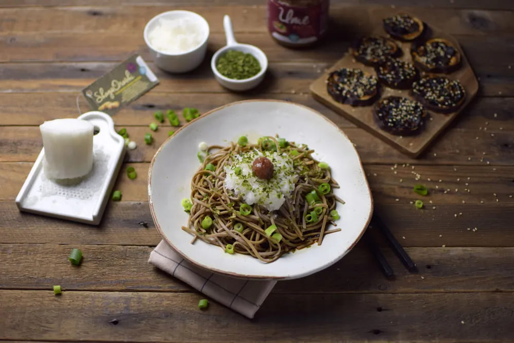 Oroshi Soba: Nudeln mit Miso-Sauce